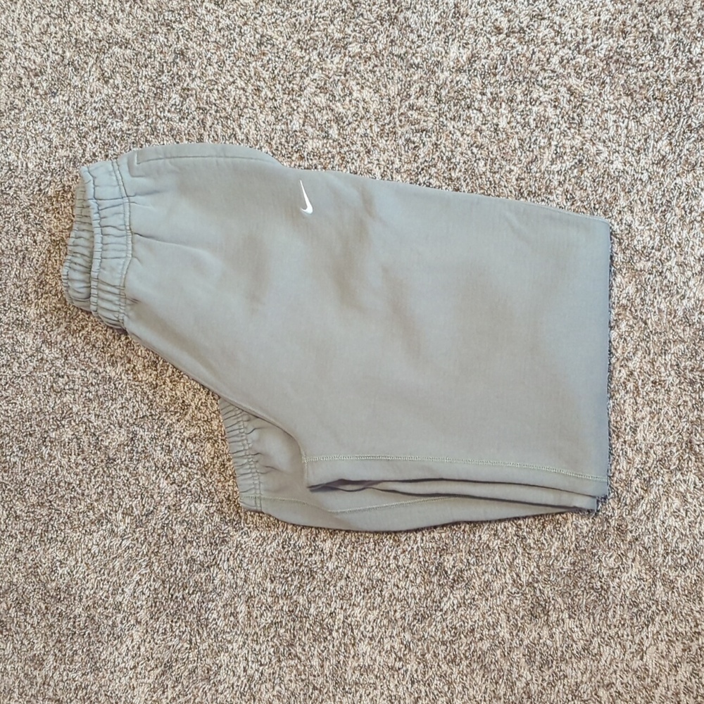 Nike Solo Swoosh Sweatpants